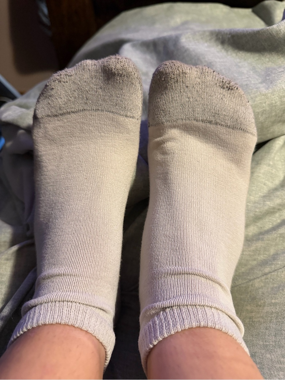 Women’s Hanes socks - Picture 2 of 5